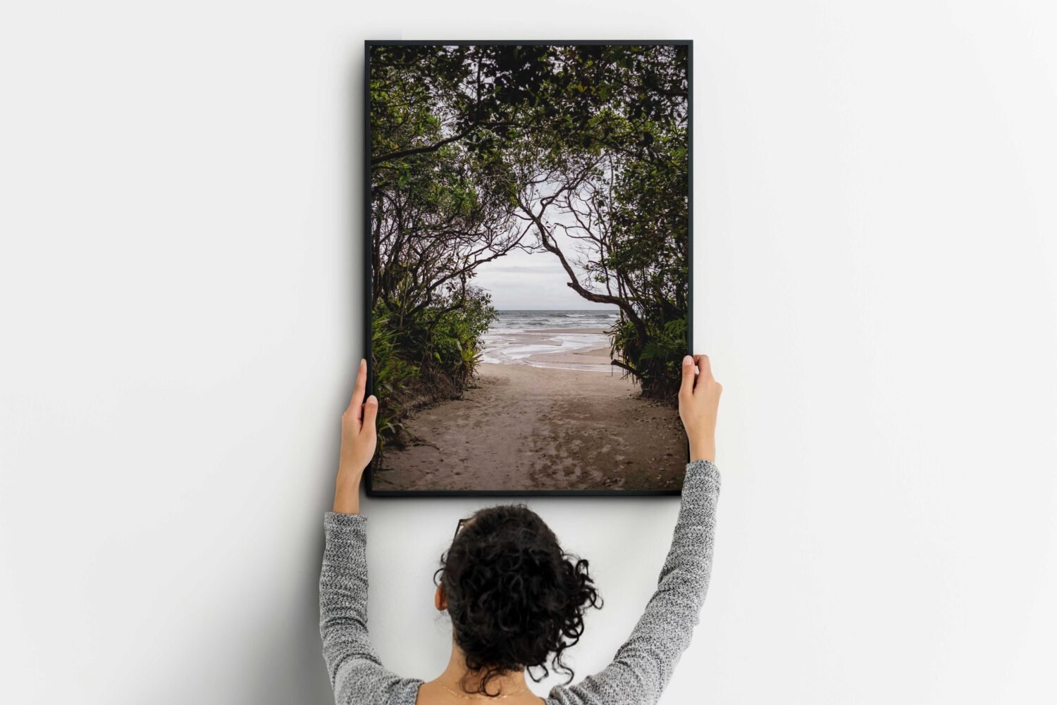 Photo frame with a seahorse drawn picture